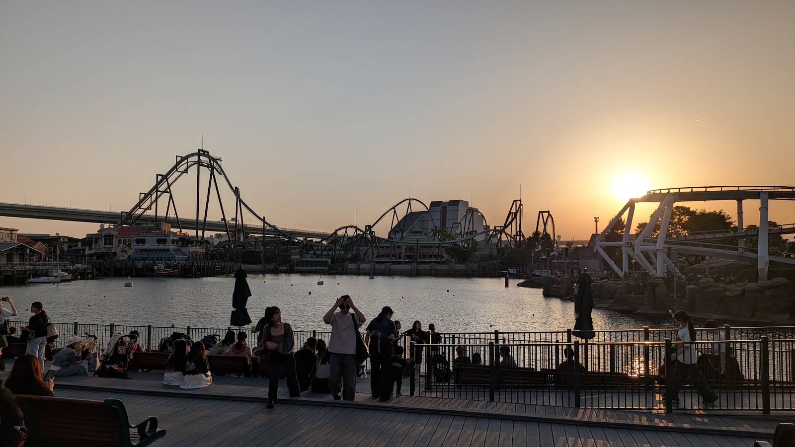夕日とコースター